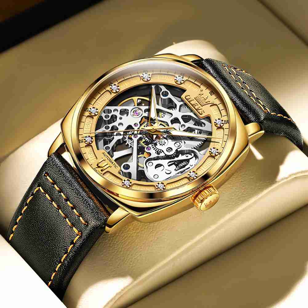 #color_Black Strap-Full Gold